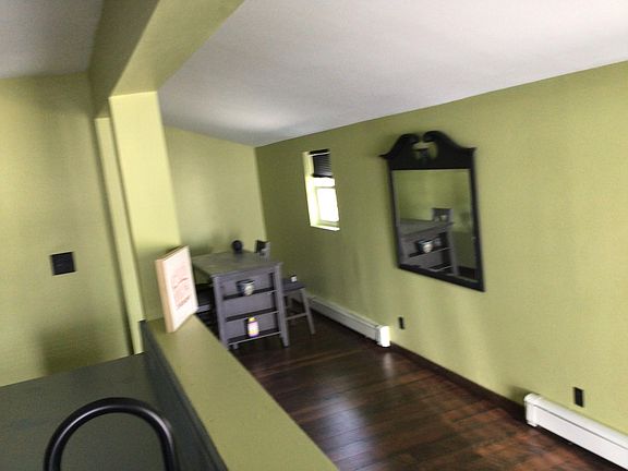 3rd image of 14 Allen Ln Front 1-2