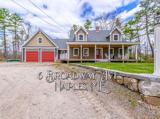6 Broadway Avenue, Naples, ME 04055
