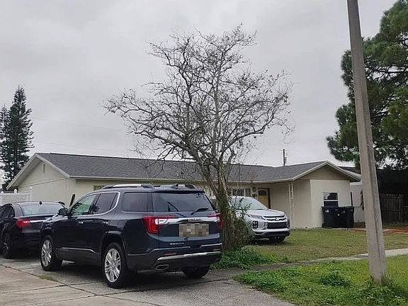 3rd image of 8116 Powell Dr