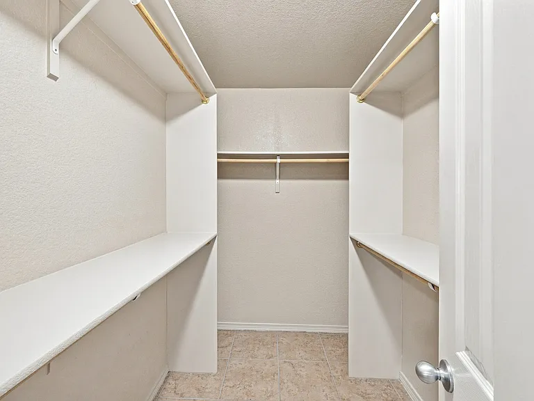 1337 Fito Hernandez St — Photo 26