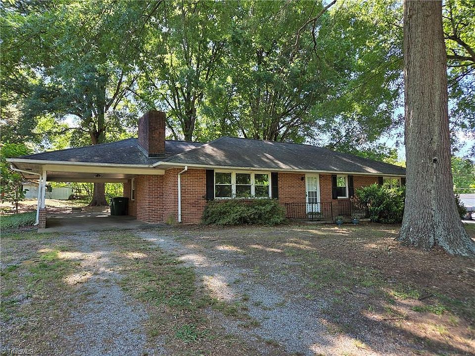 1st image of 2975 Bellaire Cir
