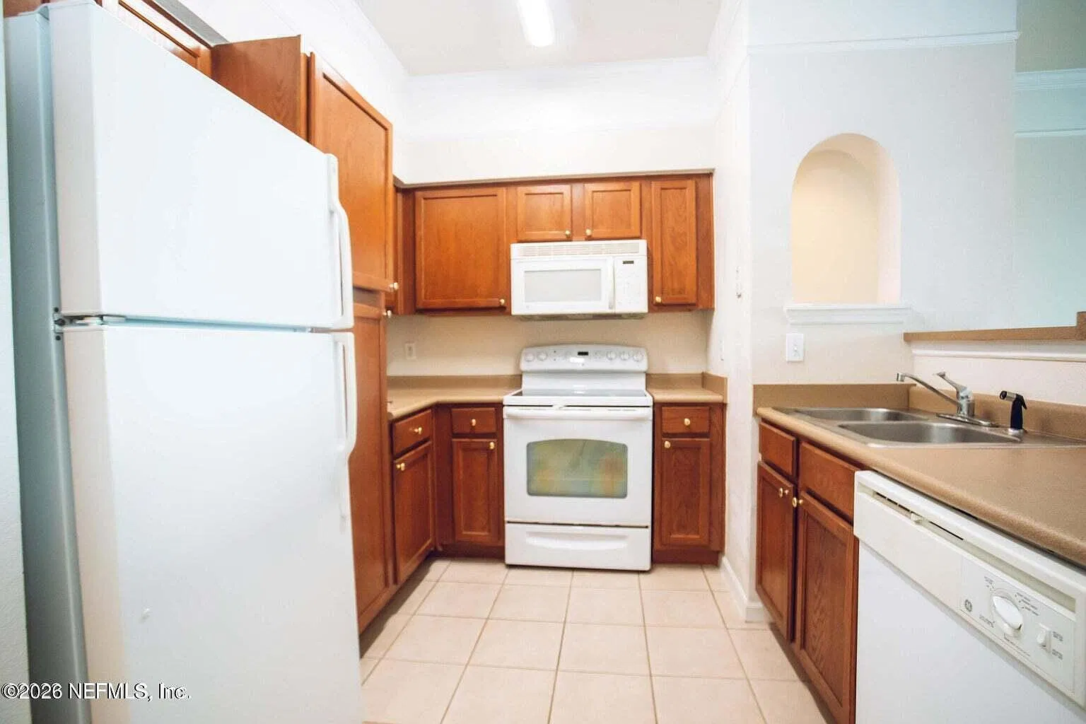 1 bed, 1.0 bath, 786 sqft, $1,425 — Photo 3
