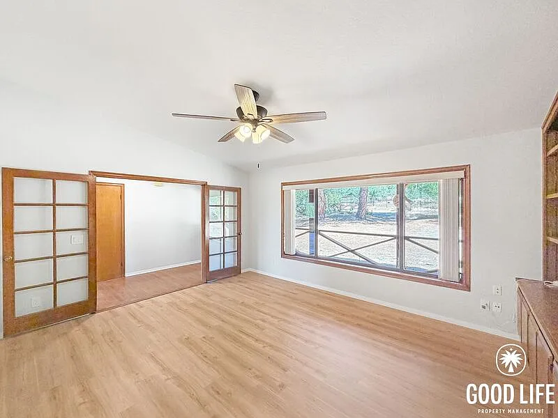3 bed, 2.0 bath, 1700 sqft, $4,145 — Photo 3
