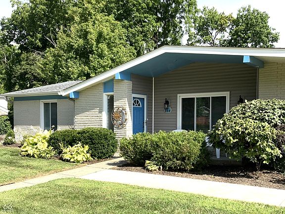 4th image of 444 Ash Dr