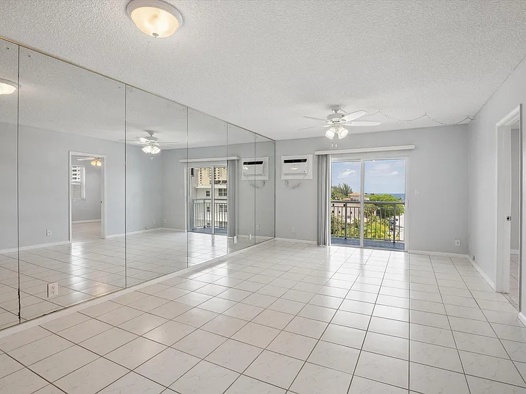 720 Orton Ave #607 — Photo 4