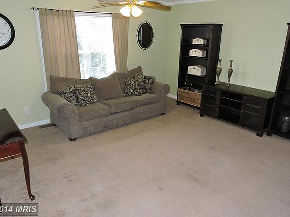 4th image of 96 Marva Ct