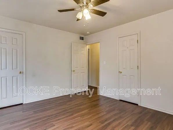 3421 S University Dr, Fort Worth, TX