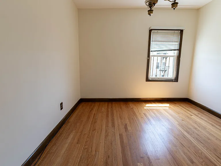 1129 Bedford St #2E — Photo 6