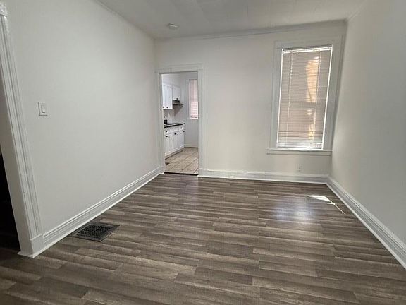5th image of 252 N 19Th St