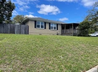 2977 Caledonia St, Marianna, FL 32446