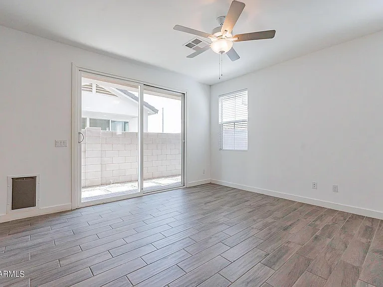 5516 S Dillon Cir — Photo 5