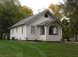 512 N Godfrey St, Cameron, MO 64429