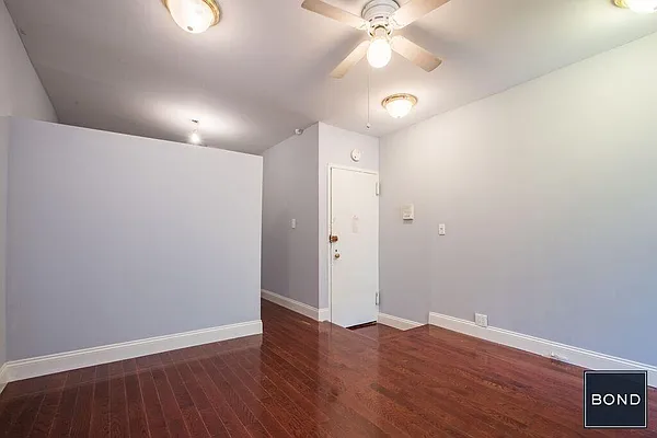 Rented by Bond New York | media 47