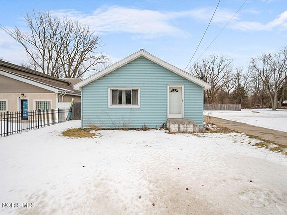 3rd image of 607 S McCord Rd