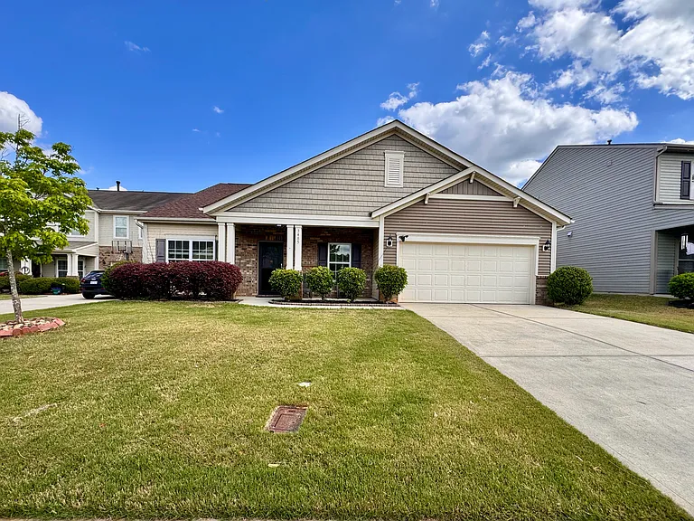 3485 Alister Ave SW — Photo 1