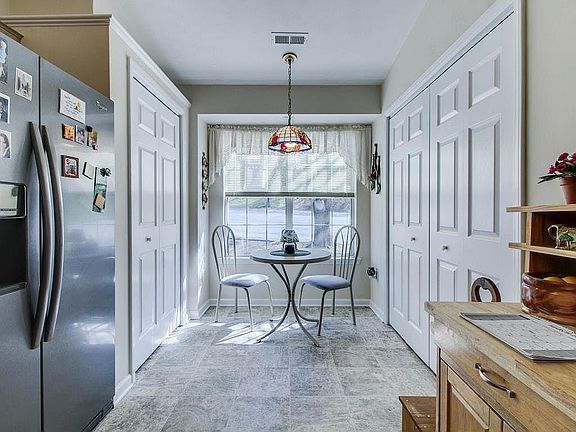 5th image of 6952 Scotch Pine Ln