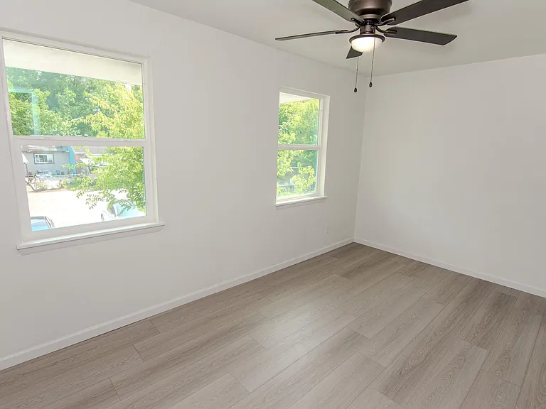 7867 Hamlet St — Photo 12