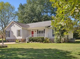 109 Summit Dr, Columbia, TN 38401