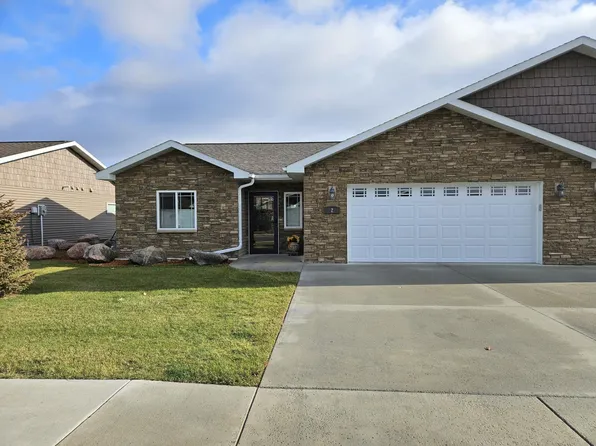 1615 30th St NW #2, Bemidji, MN 56601