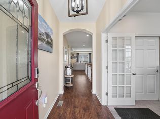 802 Avebury Dr, Pickerington, OH 43147