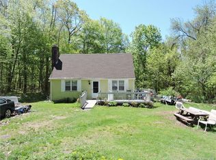 9 Ridge Trl, Niantic, CT 06357