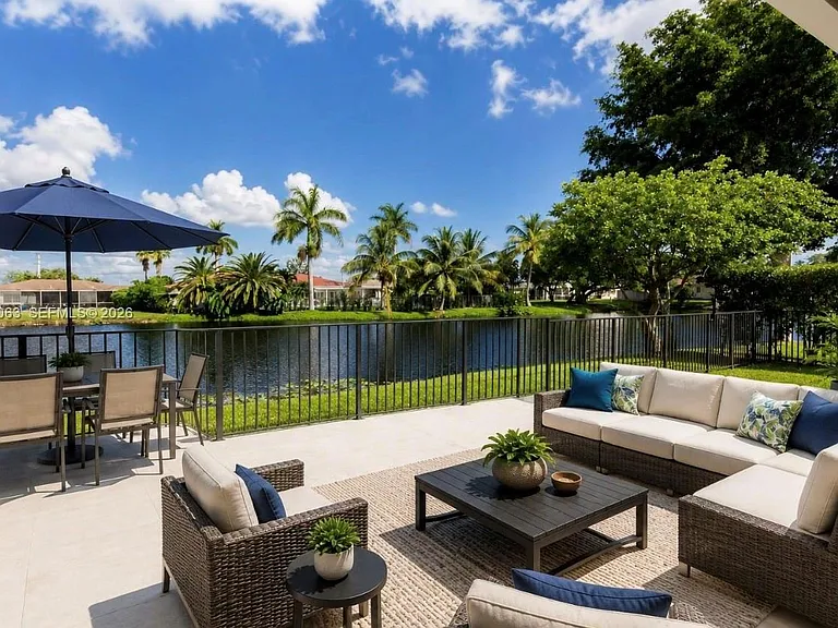 16641 Royal Poinciana Dr — Photo 1