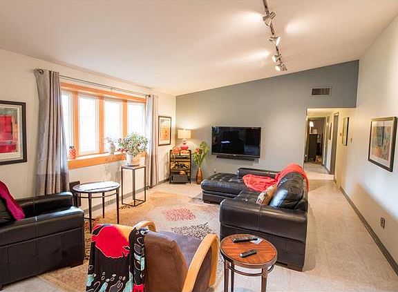 5th image of 88 Grand Circle Dr