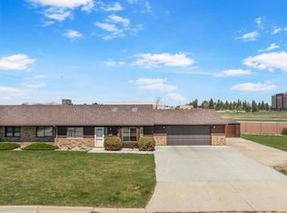 600 24th Ave SW, Minot, ND 58701