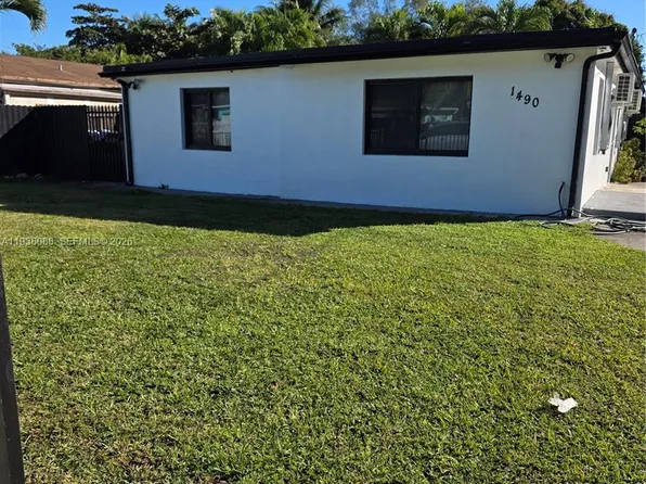 1490 NE 147th St, Miami, FL 33161