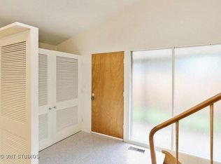 448 Park Ln, Barrington, IL 60010