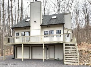 307 Navaho Dr, Hazleton, PA