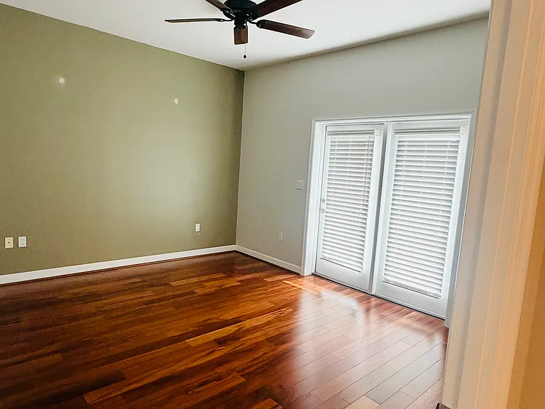 2305 Edgewater Dr — Photo 12