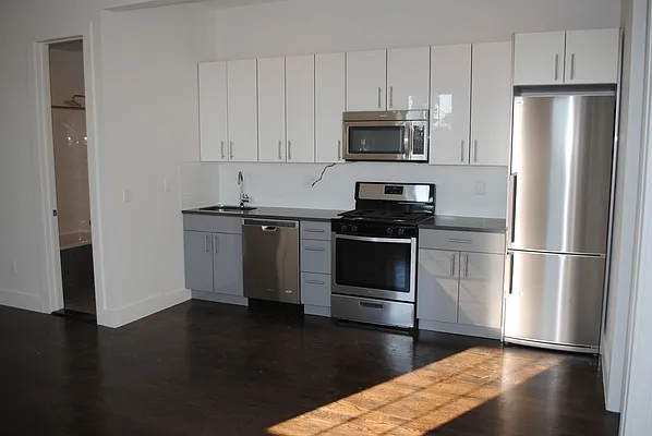 Rented by Yup Realty LLC | media 4