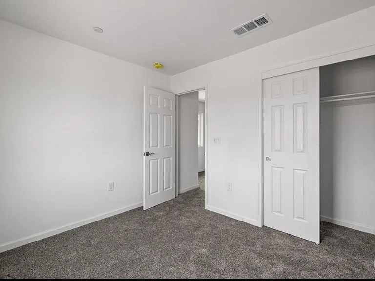 1413 Oregon St #1 — Photo 3