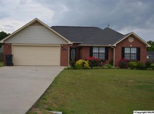 121 Sims St, Trinity, AL 35673
