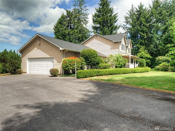 4th image of 8802 Joelle Ln SE