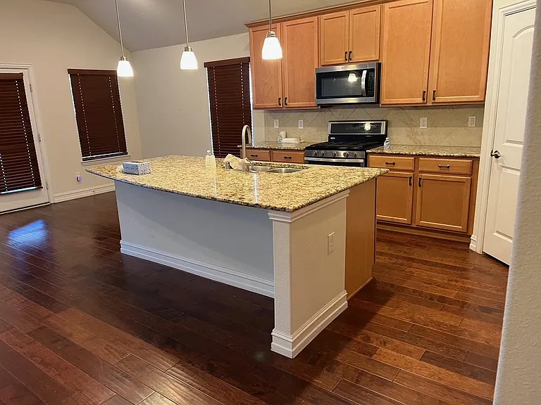 2333 Leeward Pl — Photo 14