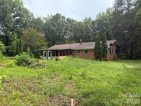 3rd image of 3247 Gastonia Hwy