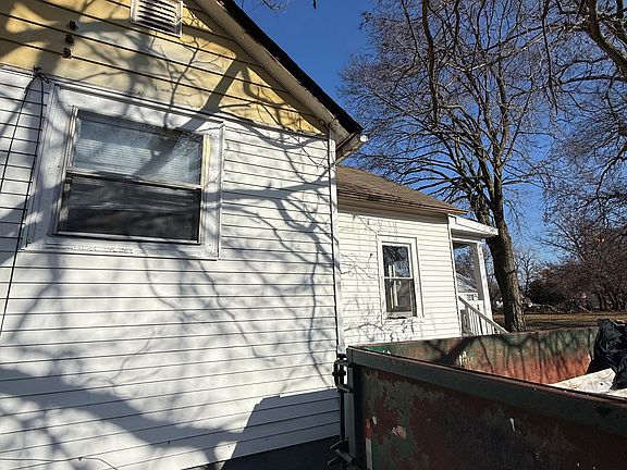 3rd image of 1353 N Morgan St
