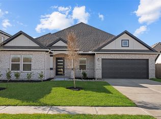 3222 Emerald Hills Dr, Angleton, TX 77515
