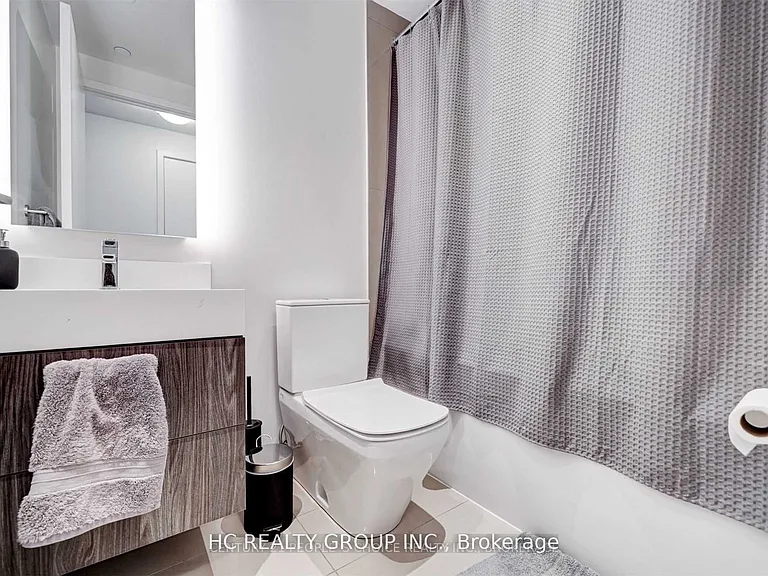 1 Yorkville Ave #2701 — Photo 14