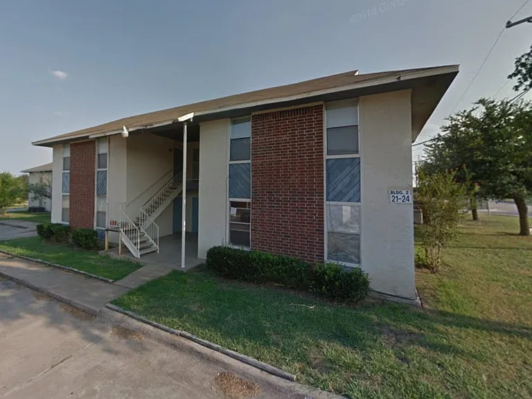 350 N Erby Campbell Blvd — Photo 22