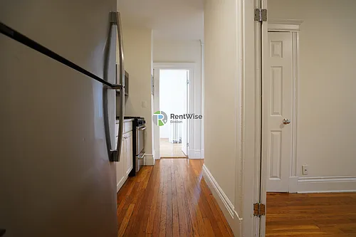 6 Camelot Ct Photo 1