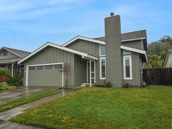 106 Harbour Dr, Half Moon Bay, CA 94019