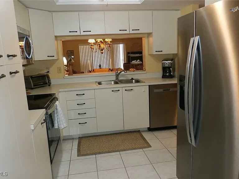 12150 Kelly Sands Way #620 — Photo 6