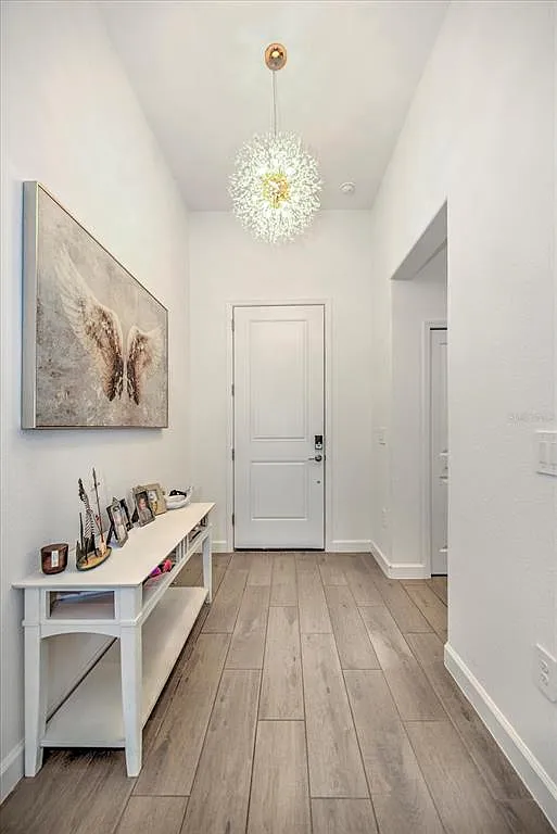 4 bed, 3.0 bath, 2032 sqft, $2,800 — Photo 2