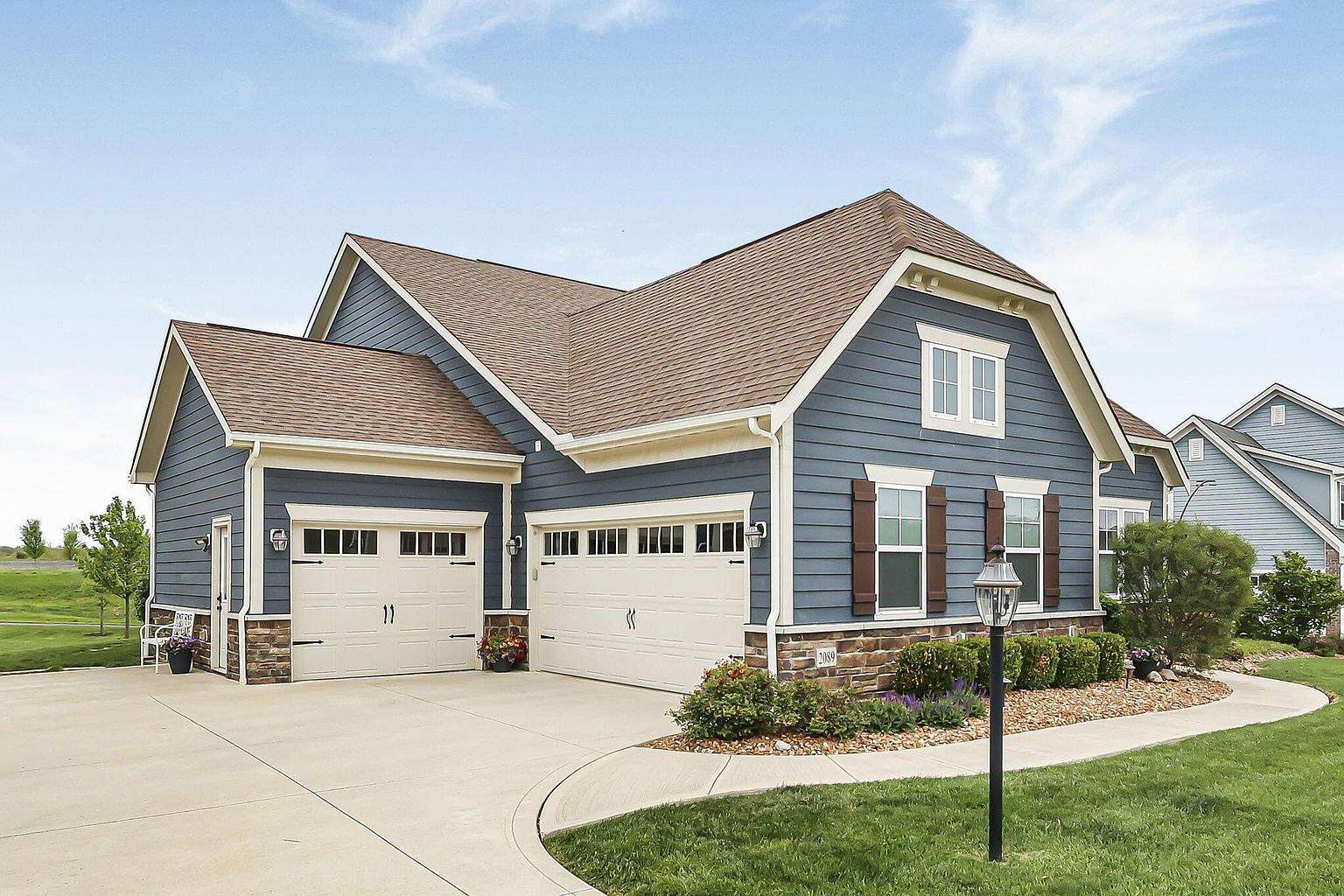 Listing photo 4 for 2089 Gingerfield Way