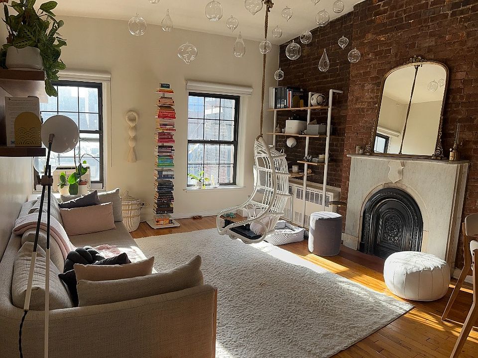1st image of 264 W 23rd St APT 4B