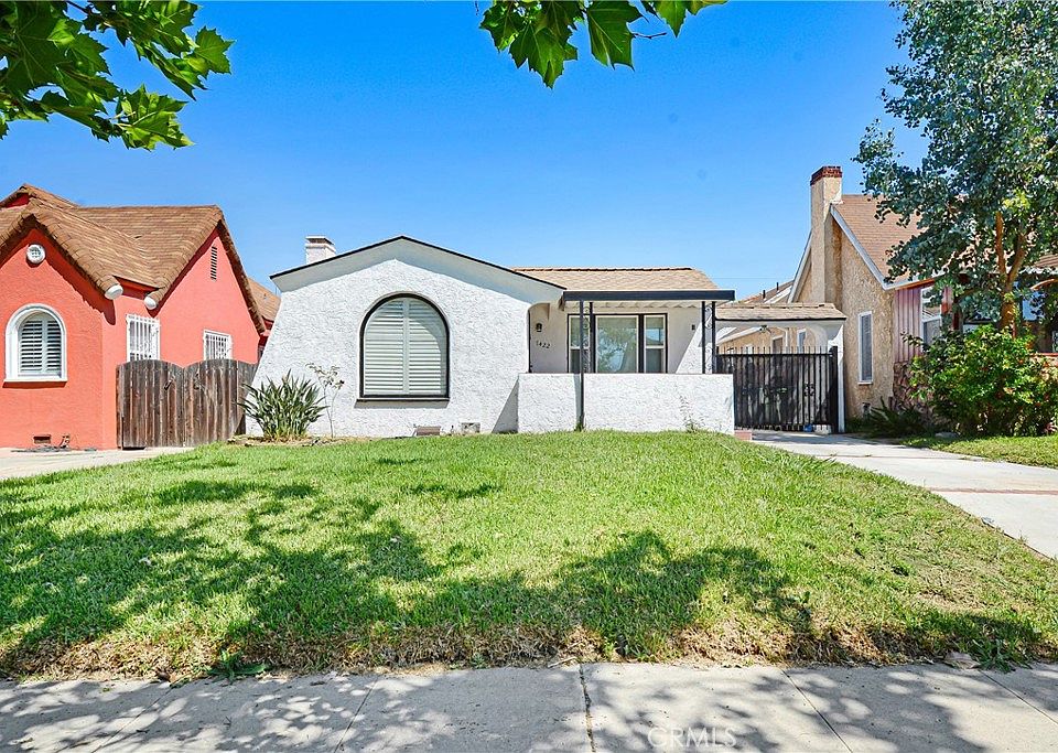 1st image of 7422 Brighton Ave