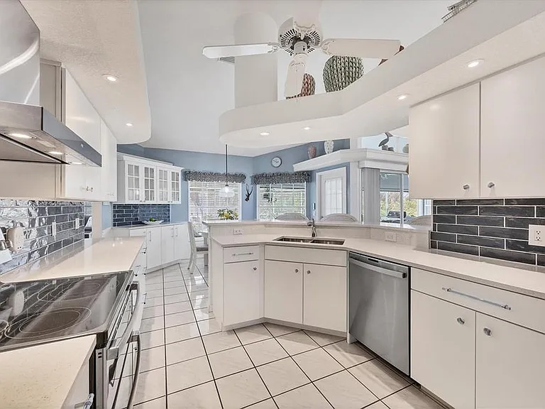 11 Amberjack Ln — Photo 27